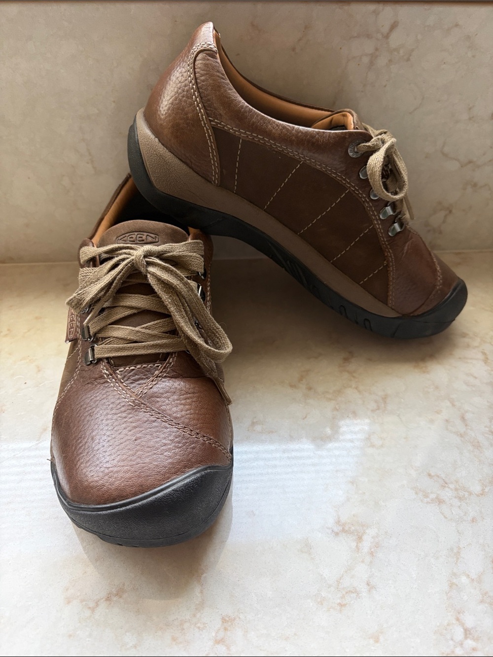 KEENS Presidio Leather Suede Low top shoes Trail Walking Casual Durable sz8